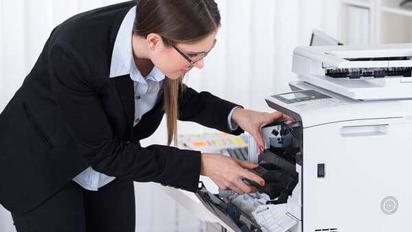 Máy photocopy ồn ào