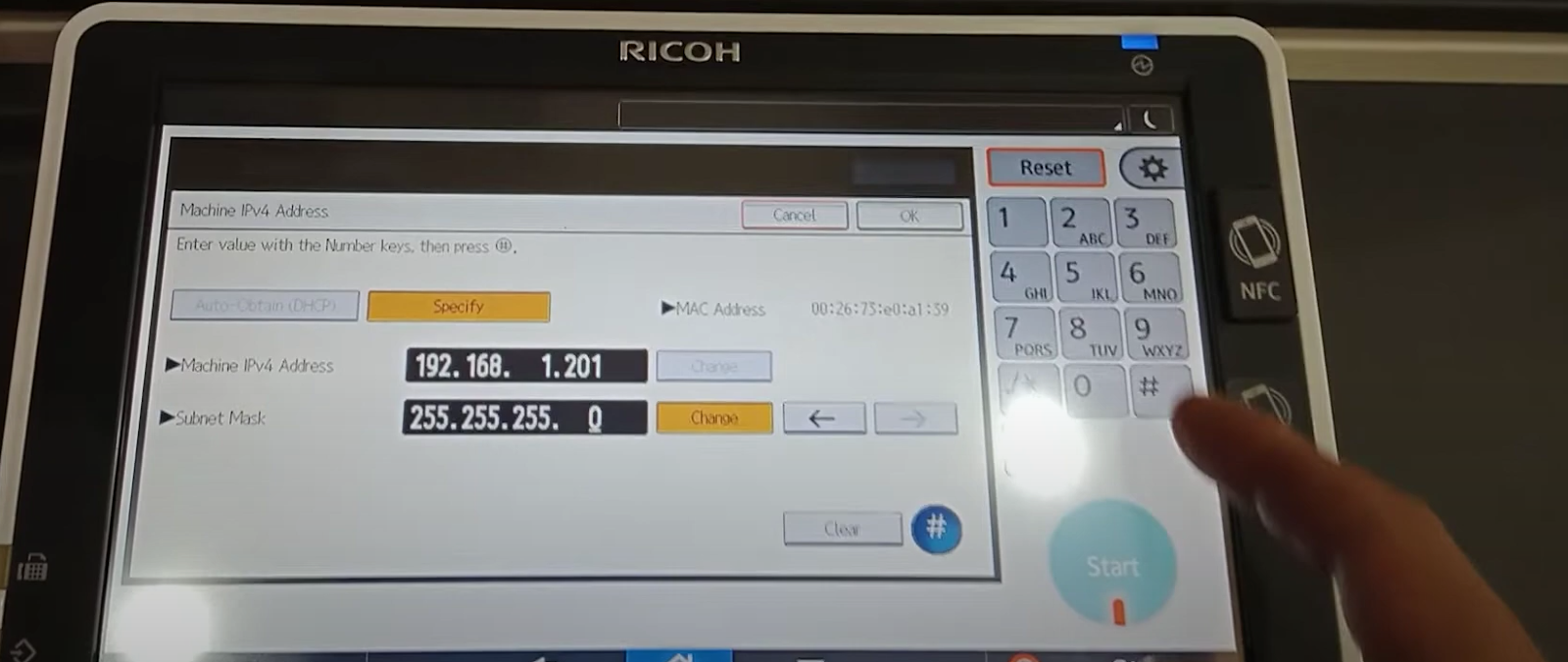 Chọn IPv4 và nhập địa chỉ IP